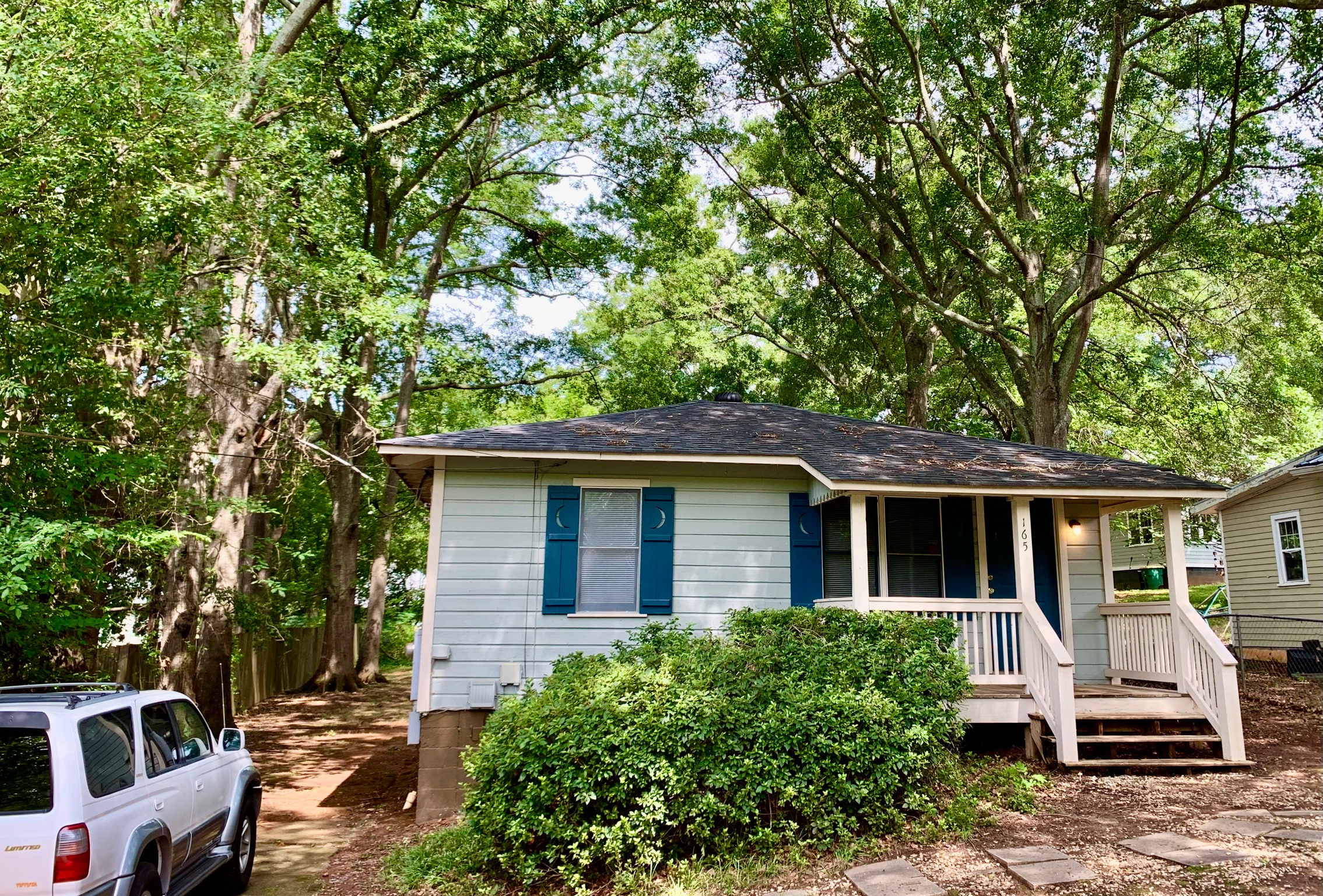 165 Hillside Street